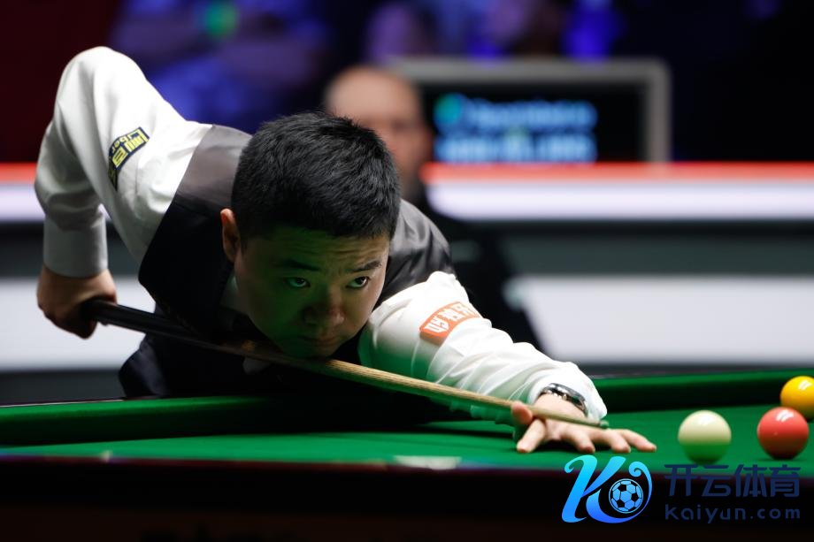 [图]两杆破百!丁俊晖10-3马克-威廉姆斯 晋级八强澳门买球网体育信息