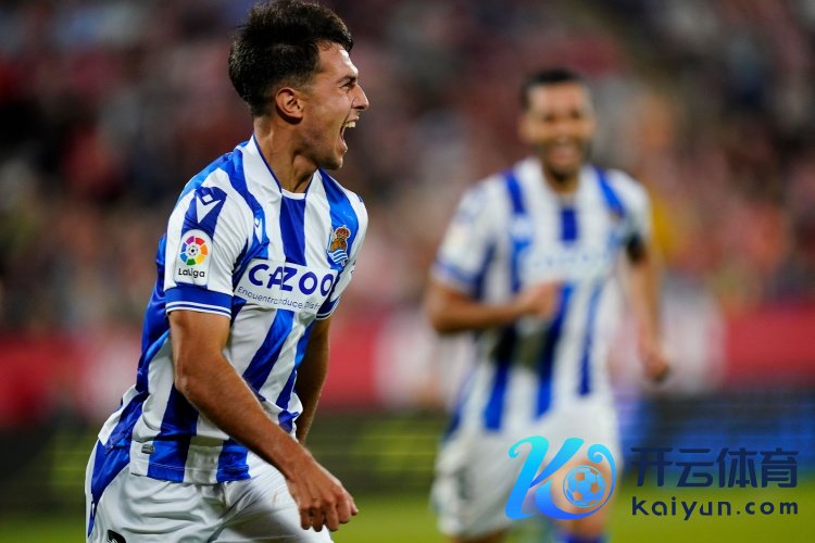 TA：皇家社会总监罗伯托-奥拉贝将在本赛季截至后离开