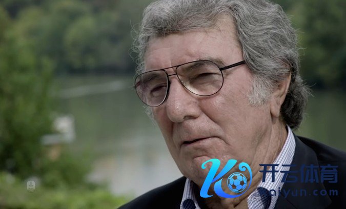 佐夫：VAR导致裁判减弱判罚点球，足球会酿成莫得身体宣战的融会